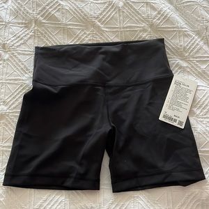 Lululemon Wunder Train HR Short 6”
